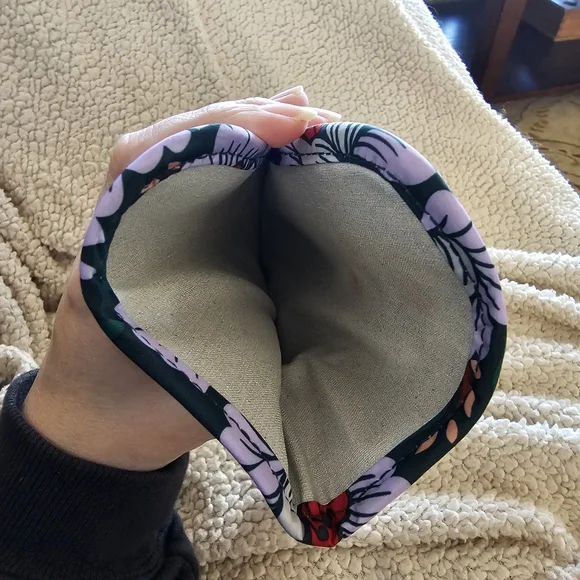 Vera Bradley Purple And Green Curling & Flat Iron Cover in ultralight - Picture 5 of 5